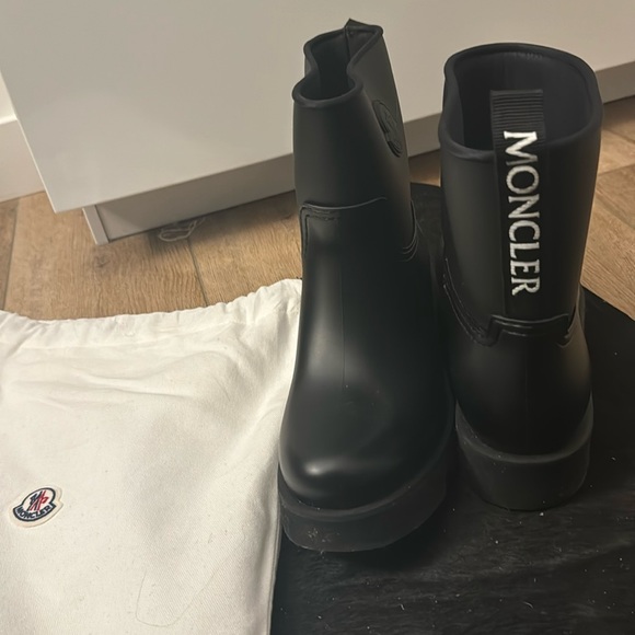 Moncler Ginette rain boots - Picture 1 of 4